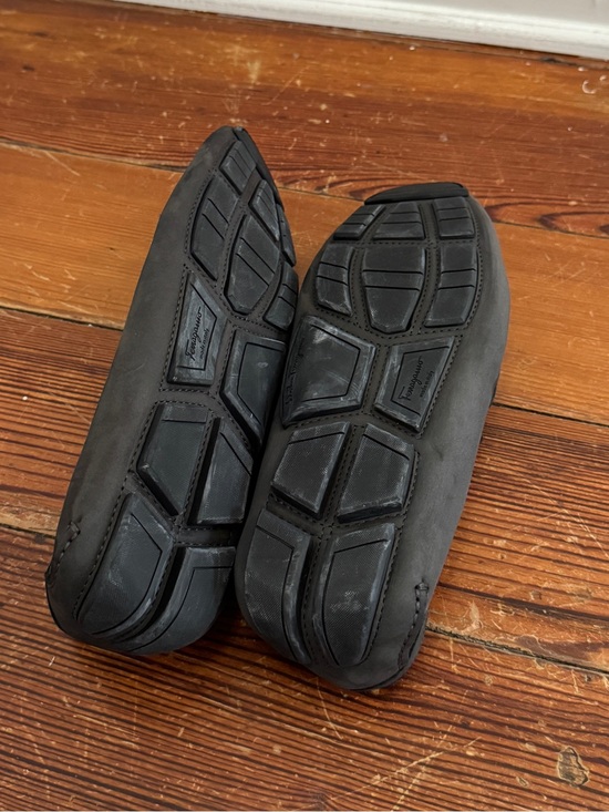Salvatore Ferragamo Driver Loafers Ornament Gancini Detail Gray Nobuck Suede 7.5 main image 13